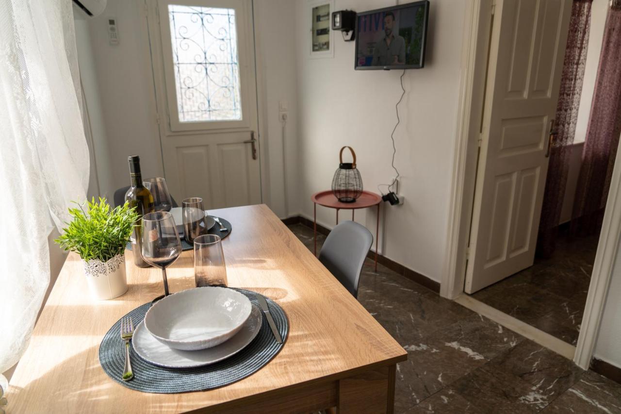 Anna'S Lovely House 이드라 외부 사진
