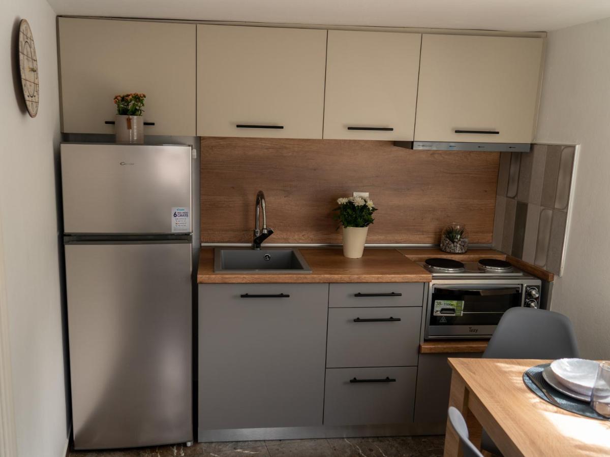 Anna'S Lovely House 이드라 외부 사진