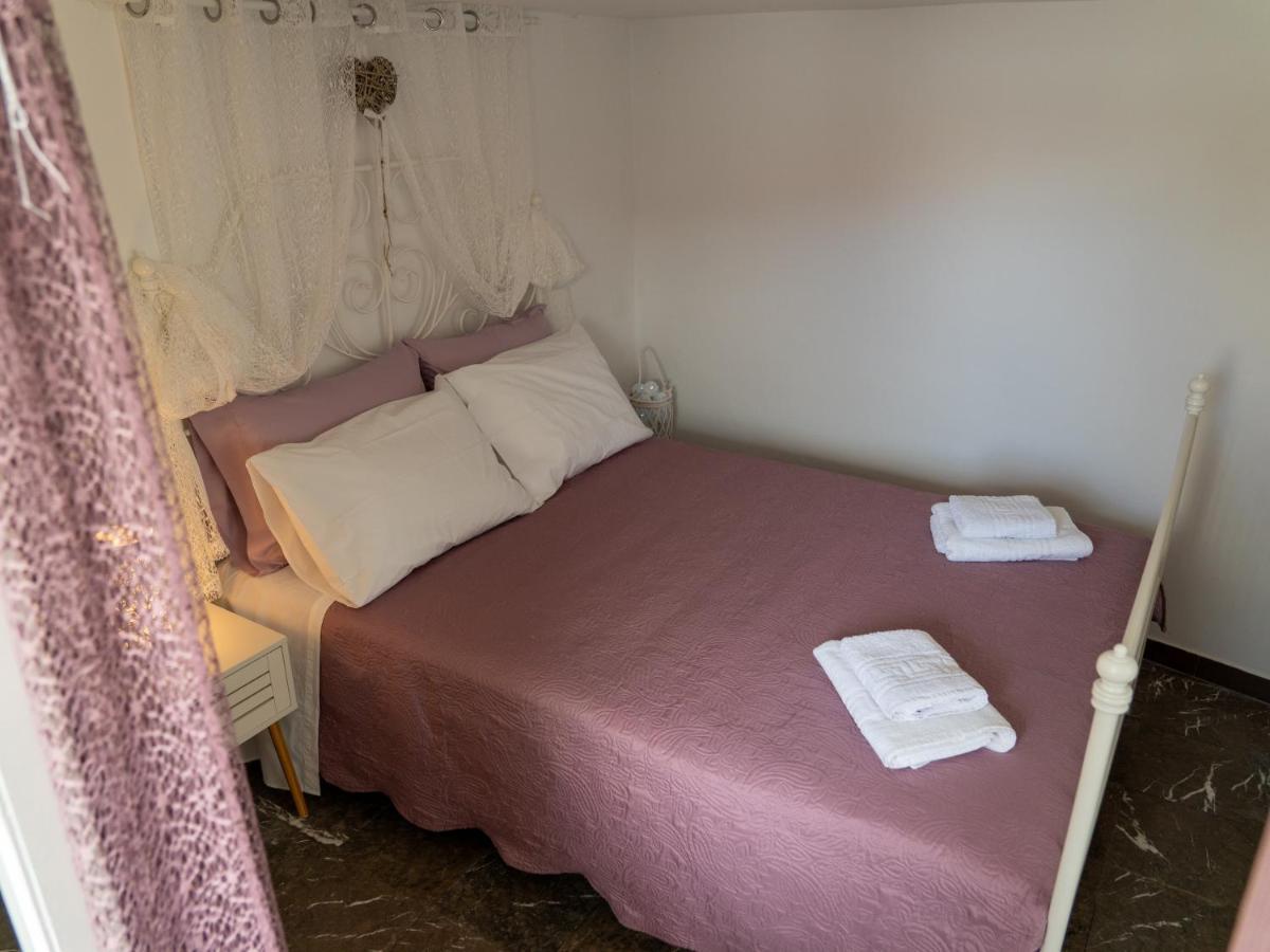 Anna'S Lovely House 이드라 외부 사진